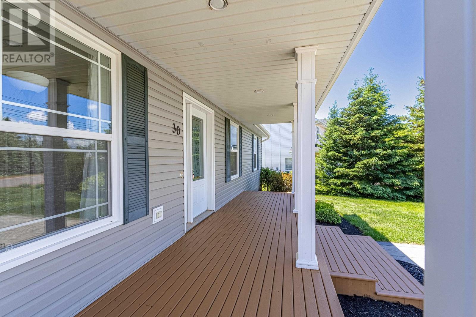 30 Parricus Mead Drive, Charlottetown, Prince Edward Island  C1E 2H1 - Photo 5 - 202615305