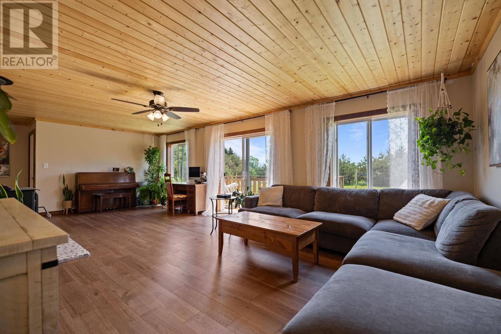 698 Line Road, Rte 317, Milltown Cross, Prince Edward Island  C0A 1R0 - Photo 12 - 202615323