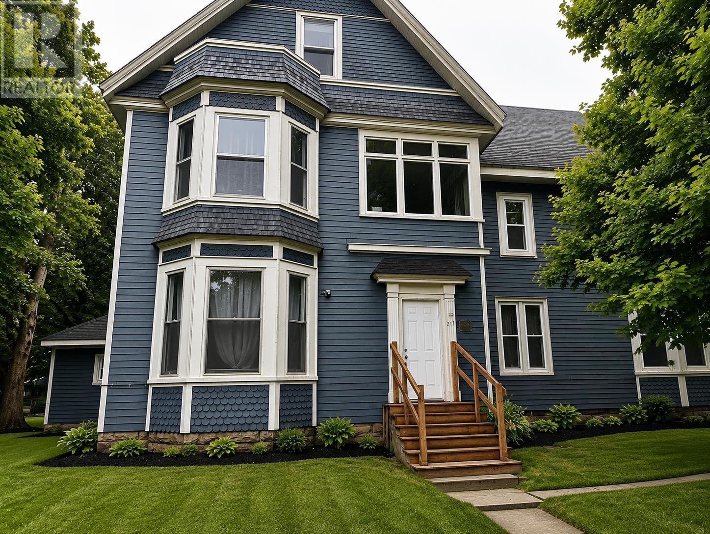 279 Fitzroy Street, Summerside, Prince Edward Island  C1N 1J1 - Photo 2 - 202615419