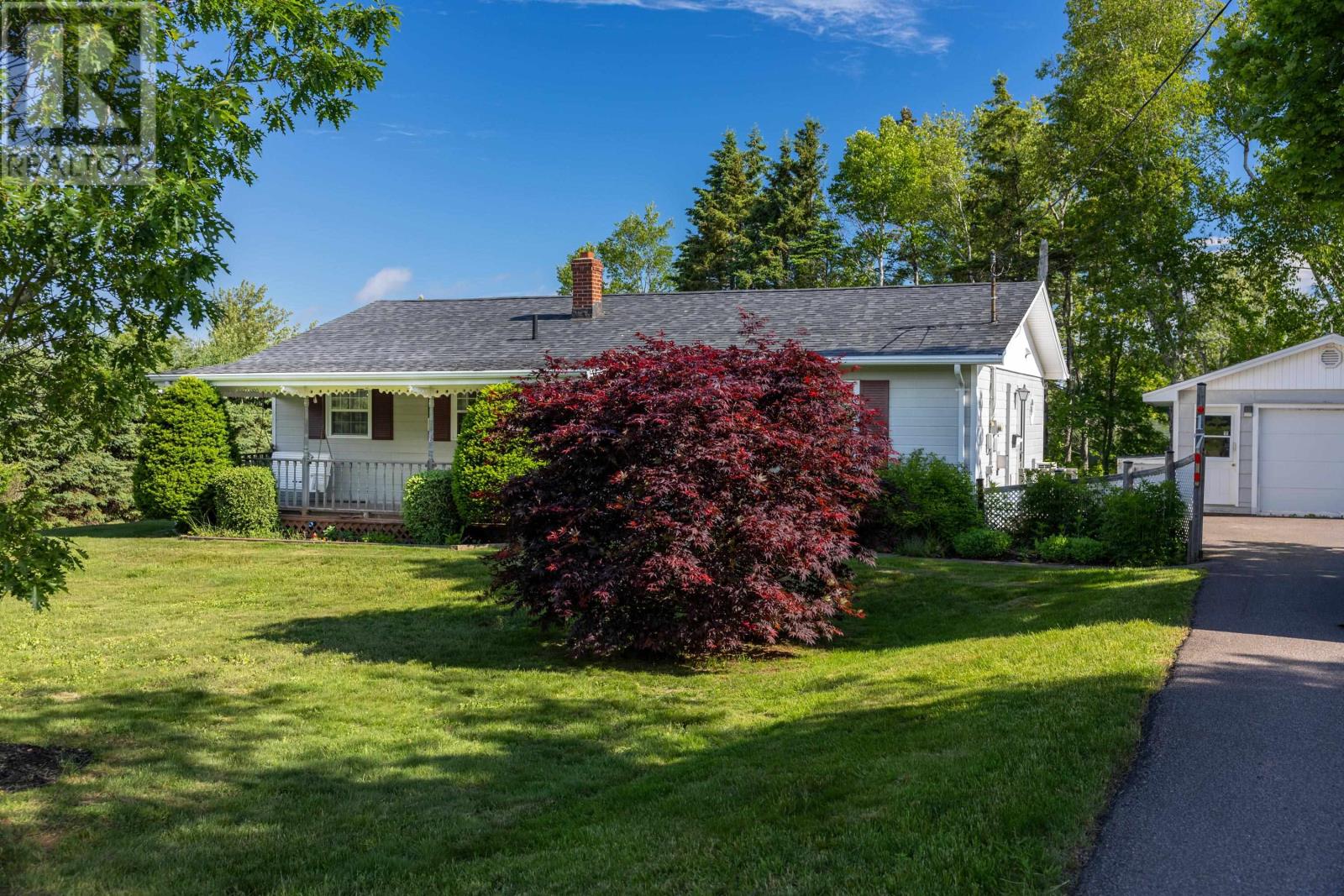 17 Towerwood Drive, Stratford, Prince Edward Island  C1B 1J5 - Photo 1 - 202615493