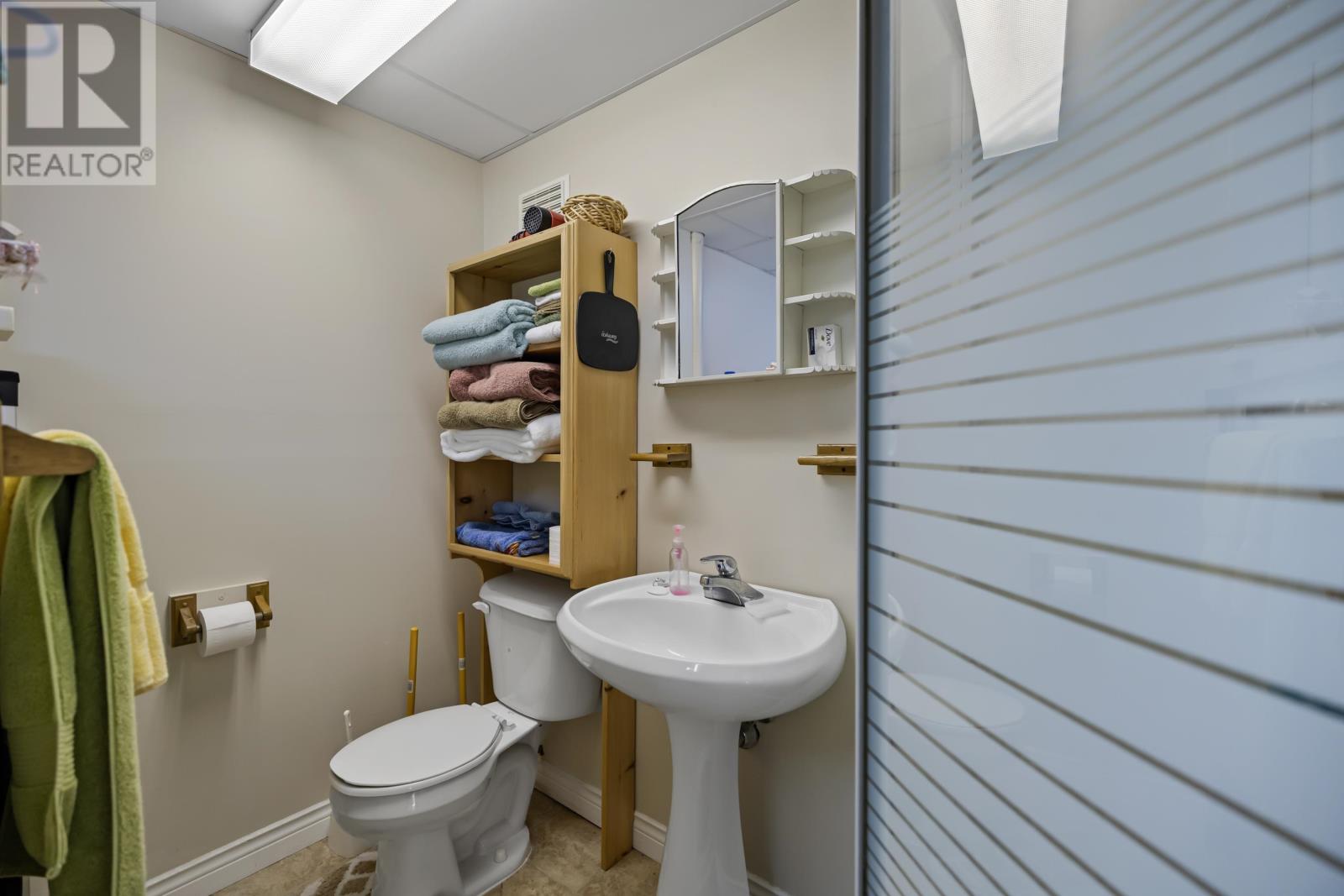 17 Towerwood Drive, Stratford, Prince Edward Island  C1B 1J5 - Photo 29 - 202615493