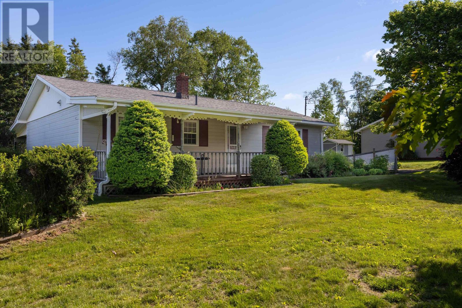 17 Towerwood Drive, Stratford, Prince Edward Island  C1B 1J5 - Photo 38 - 202615493