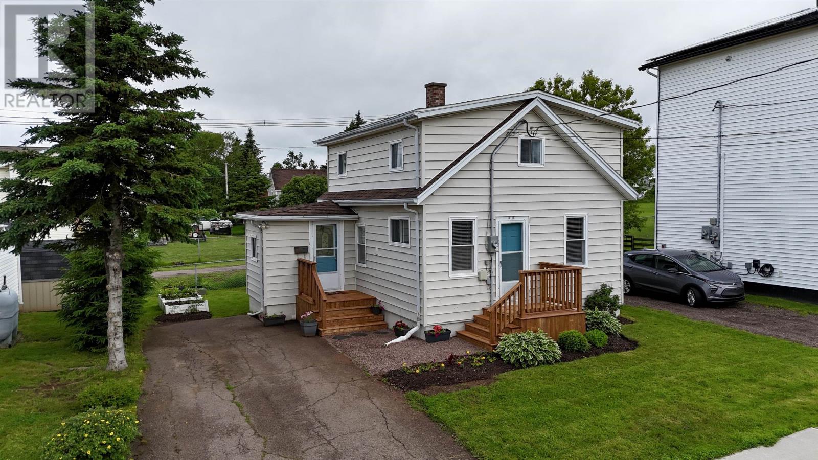 48 Duke Street, Summerside, Prince Edward Island  C1N 3R8 - Photo 1 - 202615588