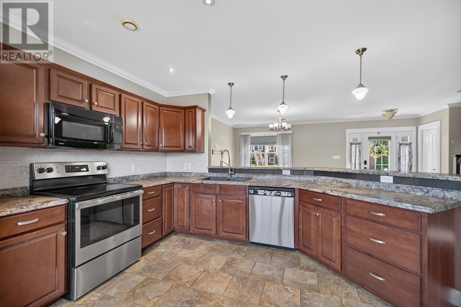 15 Cameron Heights, Stratford, Prince Edward Island  C1B 0A8 - Photo 8 - 202615619