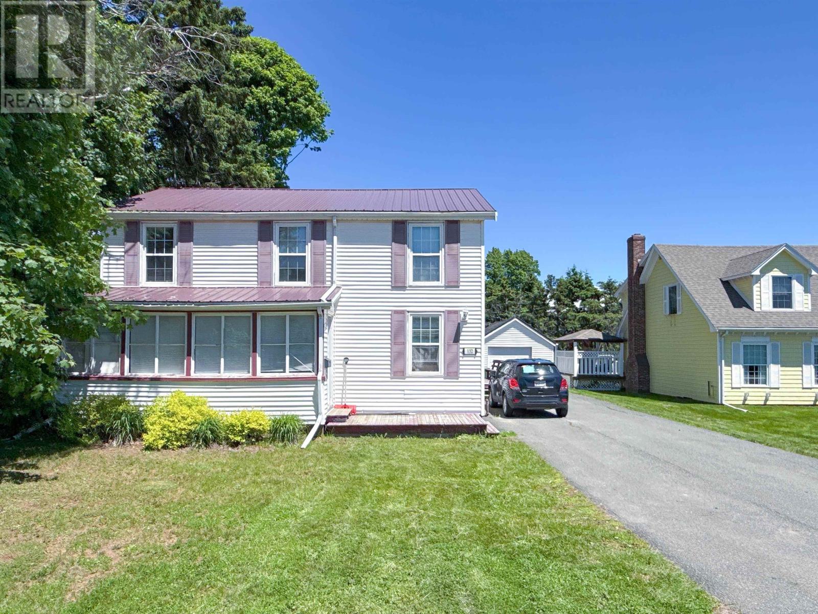 132 Mount Edward Road, Charlottetown, Prince Edward Island  C1A 5S9 - Photo 1 - 202615640