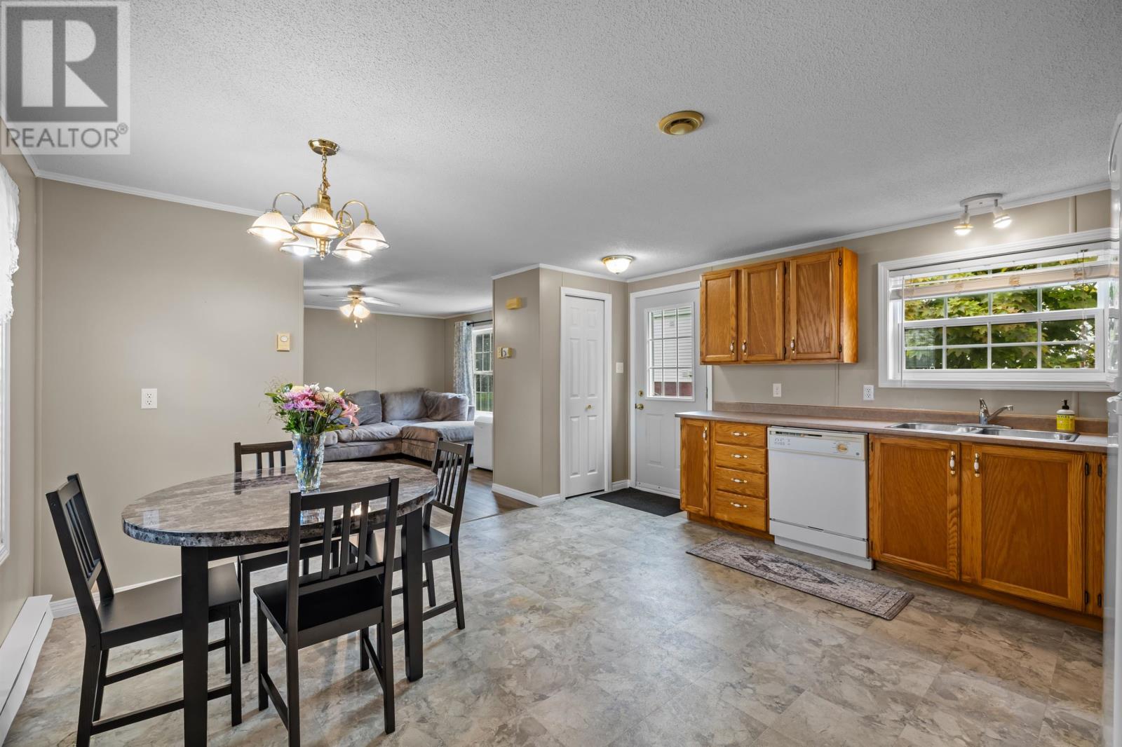 61 Dawn Drive, Miltonvale Park, Prince Edward Island  C1E 1Z4 - Photo 7 - 202615717