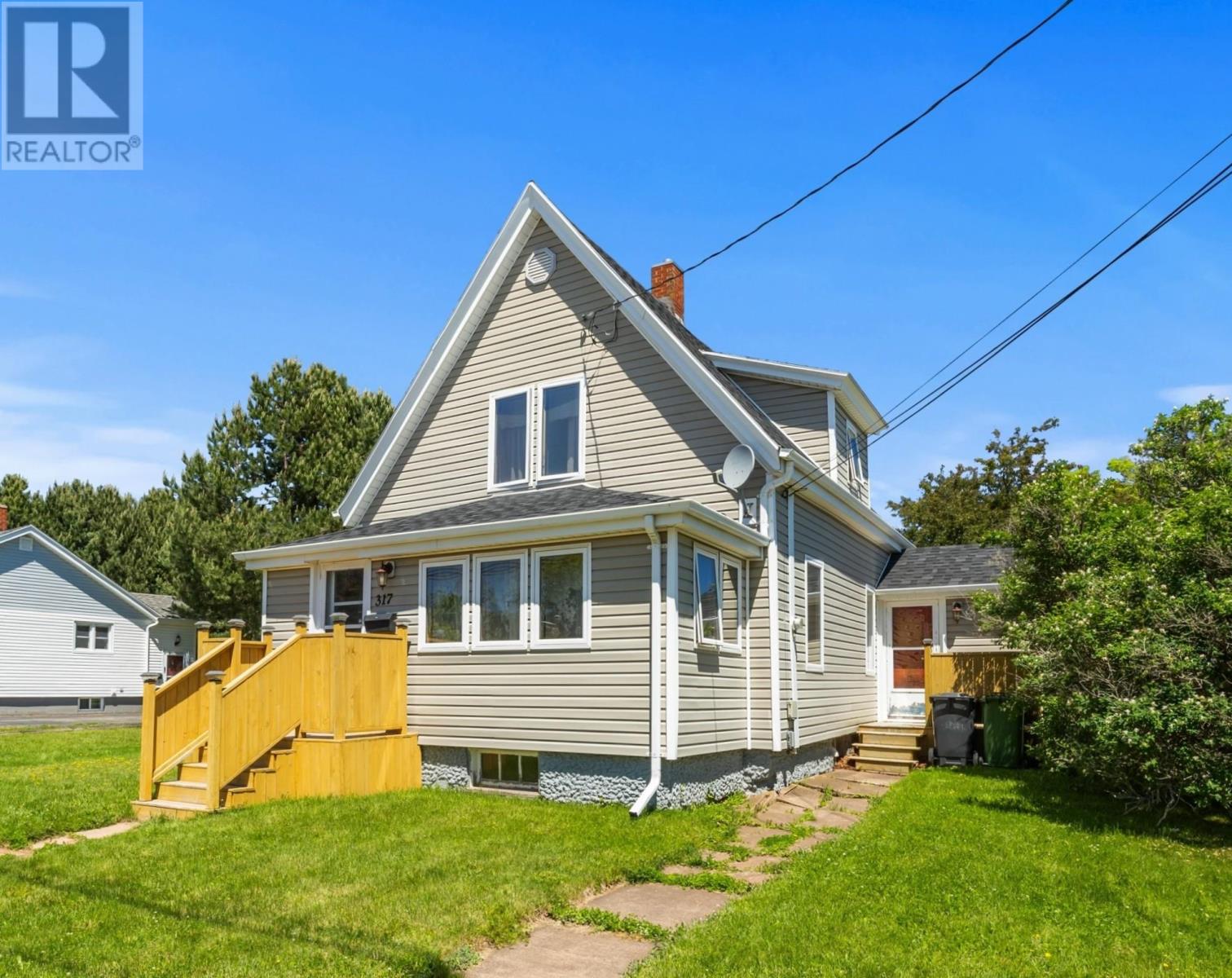 317 Hawthorne Avenue, Summerside, Prince Edward Island  C1N 2C9 - Photo 1 - 202615740