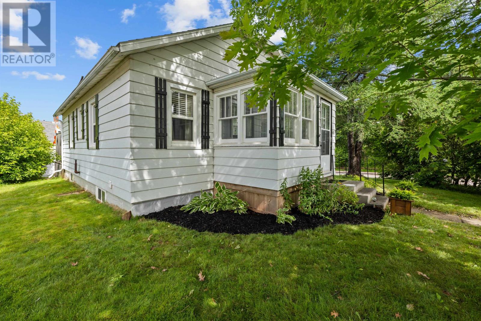 60 Ambrose Street, Charlottetown, Prince Edward Island  C1A 3P7 - Photo 7 - 202615778