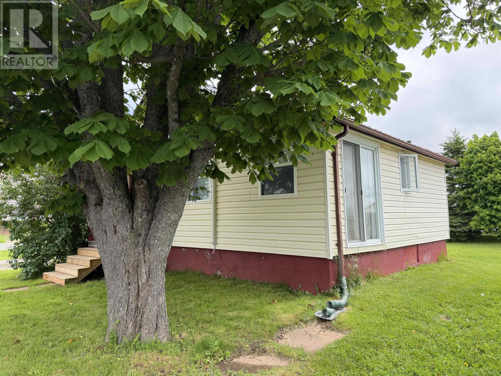 41 Park Street, Summerside, Prince Edward Island  C1N 3V2 - Photo 3 - 202615870