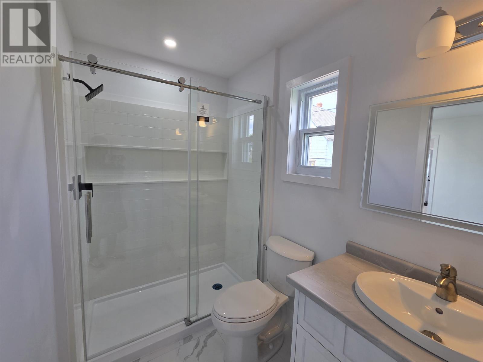 10 Sutherland Avenue, Souris, Prince Edward Island  C0A 2B0 - Photo 11 - 202615880