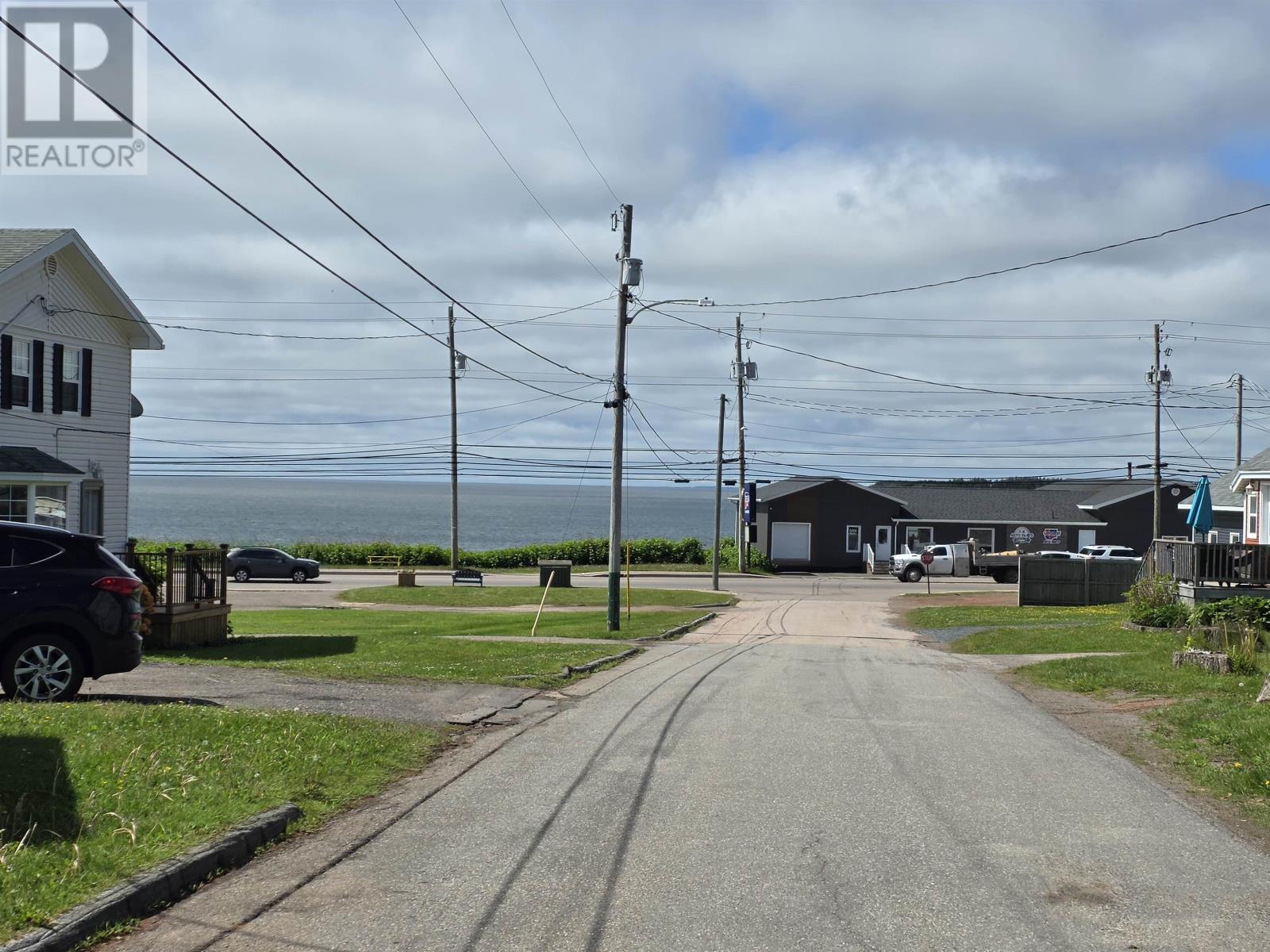 10 Sutherland Avenue, Souris, Prince Edward Island  C0A 2B0 - Photo 14 - 202615880