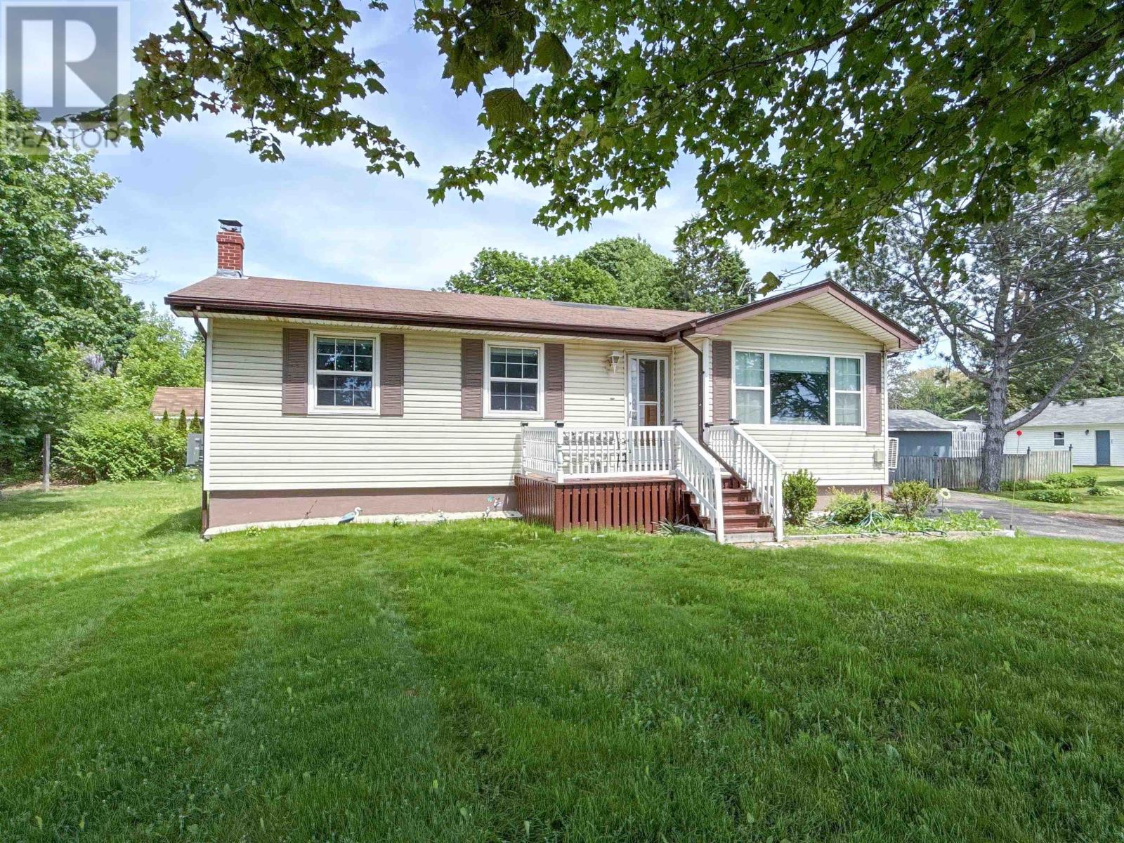 232 Mount Edward Road, Charlottetown, Prince Edward Island  C1A 5T6 - Photo 1 - 202615951