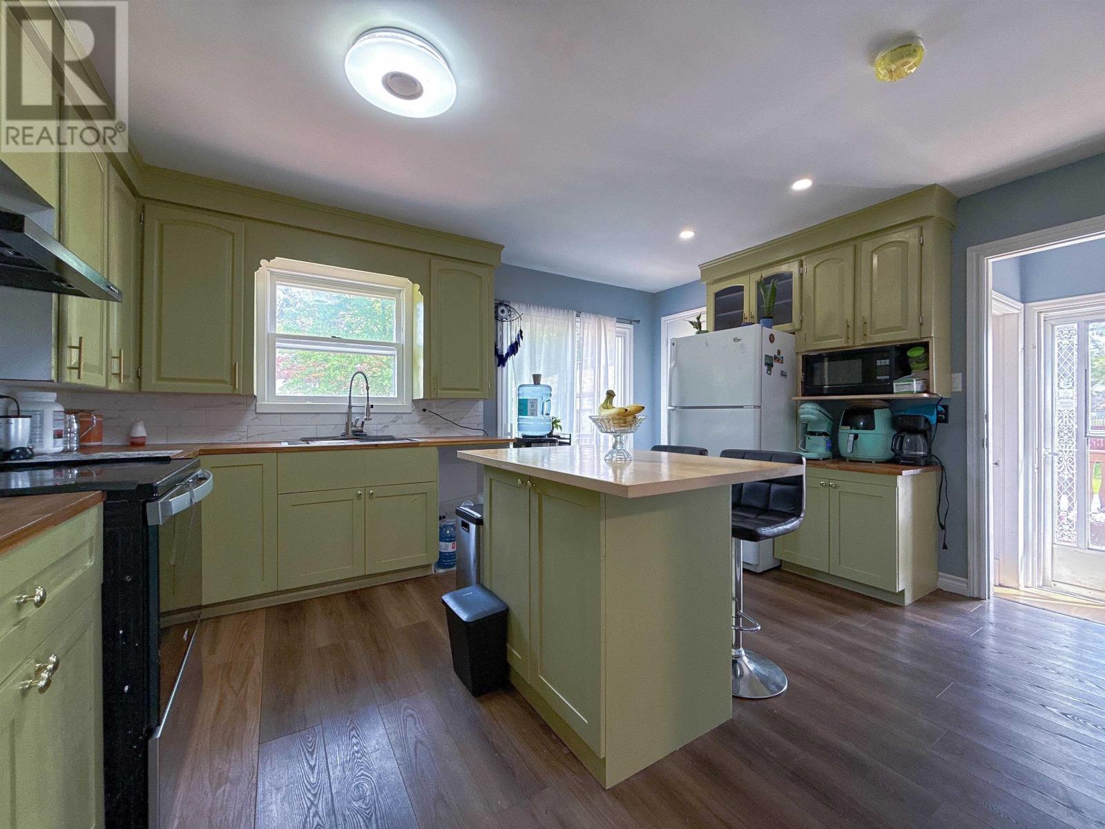 232 Mount Edward Road, Charlottetown, Prince Edward Island  C1A 5T6 - Photo 8 - 202615951