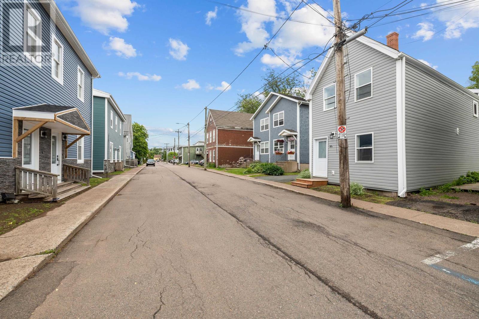 10 Chestnut Street, Charlottetown, Prince Edward Island  P1A 1Z5 - Photo 3 - 202615960