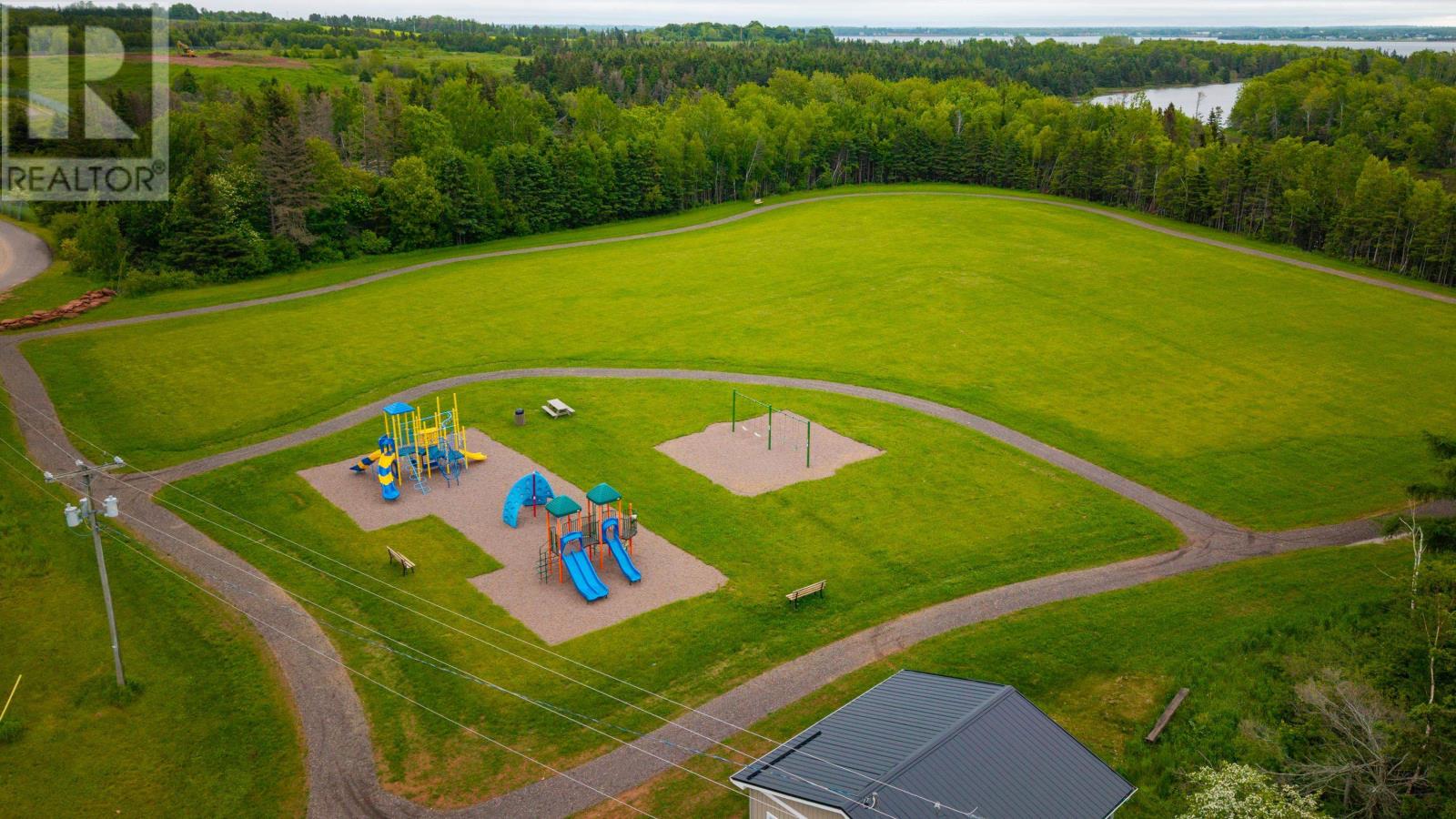 26-28 Bonnie Blink Drive, Charlottetown, Prince Edward Island  C1C 1K2 - Photo 10 - 202615959