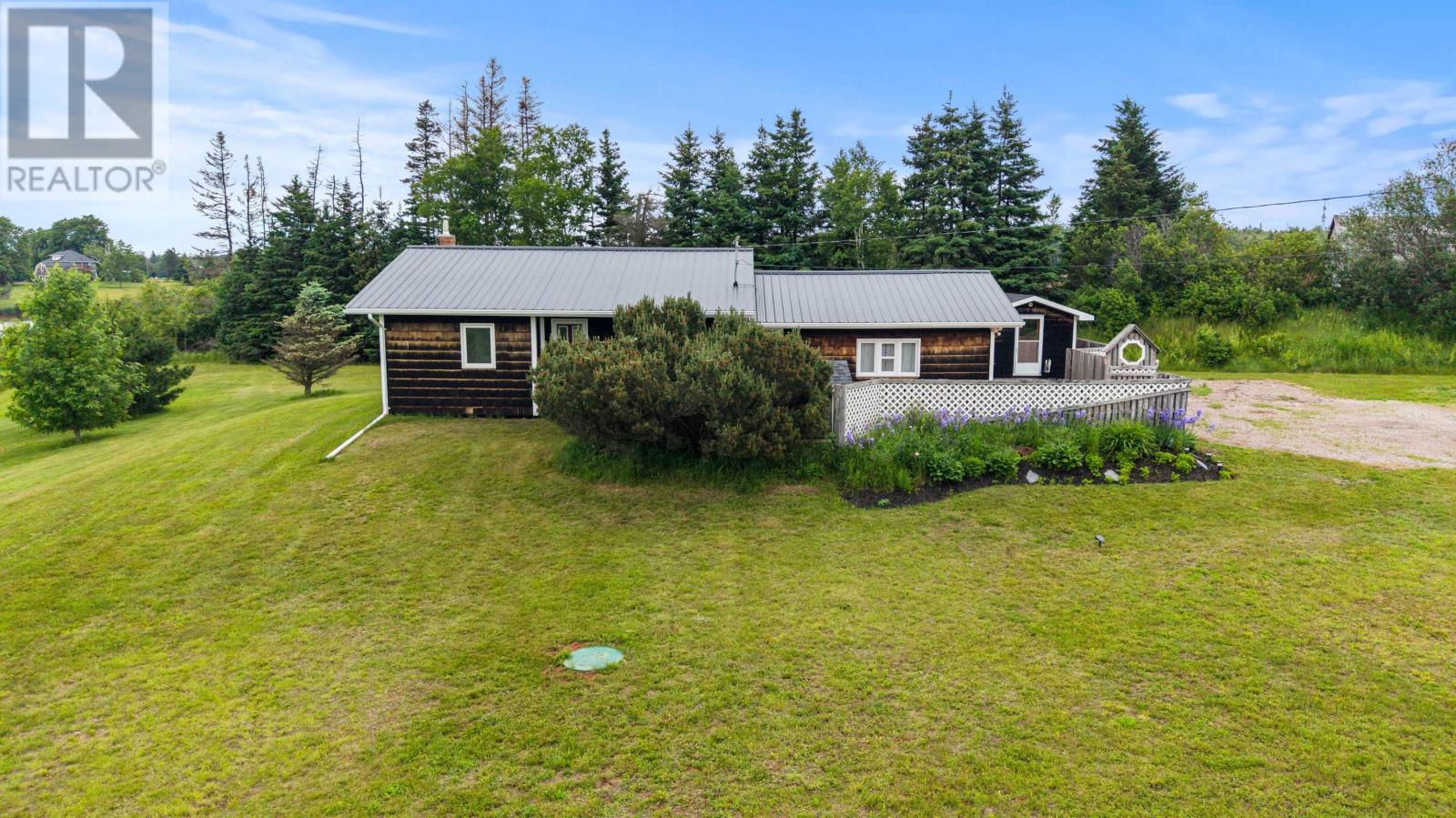 2482 Winsloe Road, Oyster Bed Bridge, Prince Edward Island  C1E 2Z4 - Photo 3 - 202616065