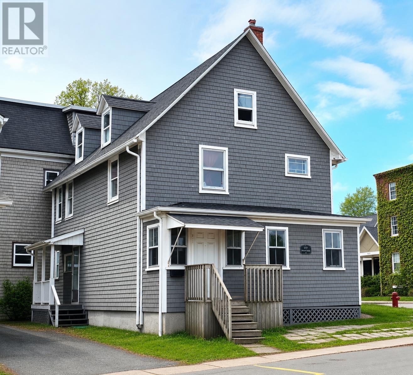 224 Kent Street, 157 Hillsborough Street, Charlottetown, Prince Edward Island  C1A 1P2 - Photo 1 - 202616099