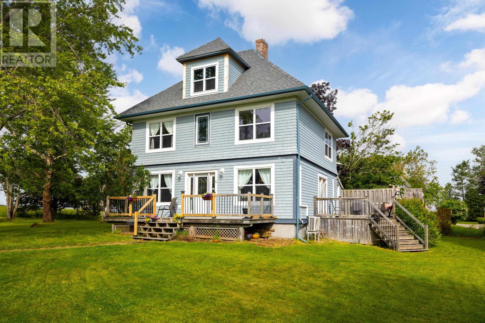 3 Bunbury Road, Stratford, Prince Edward Island  C1B 1T8 - Photo 1 - 202616109