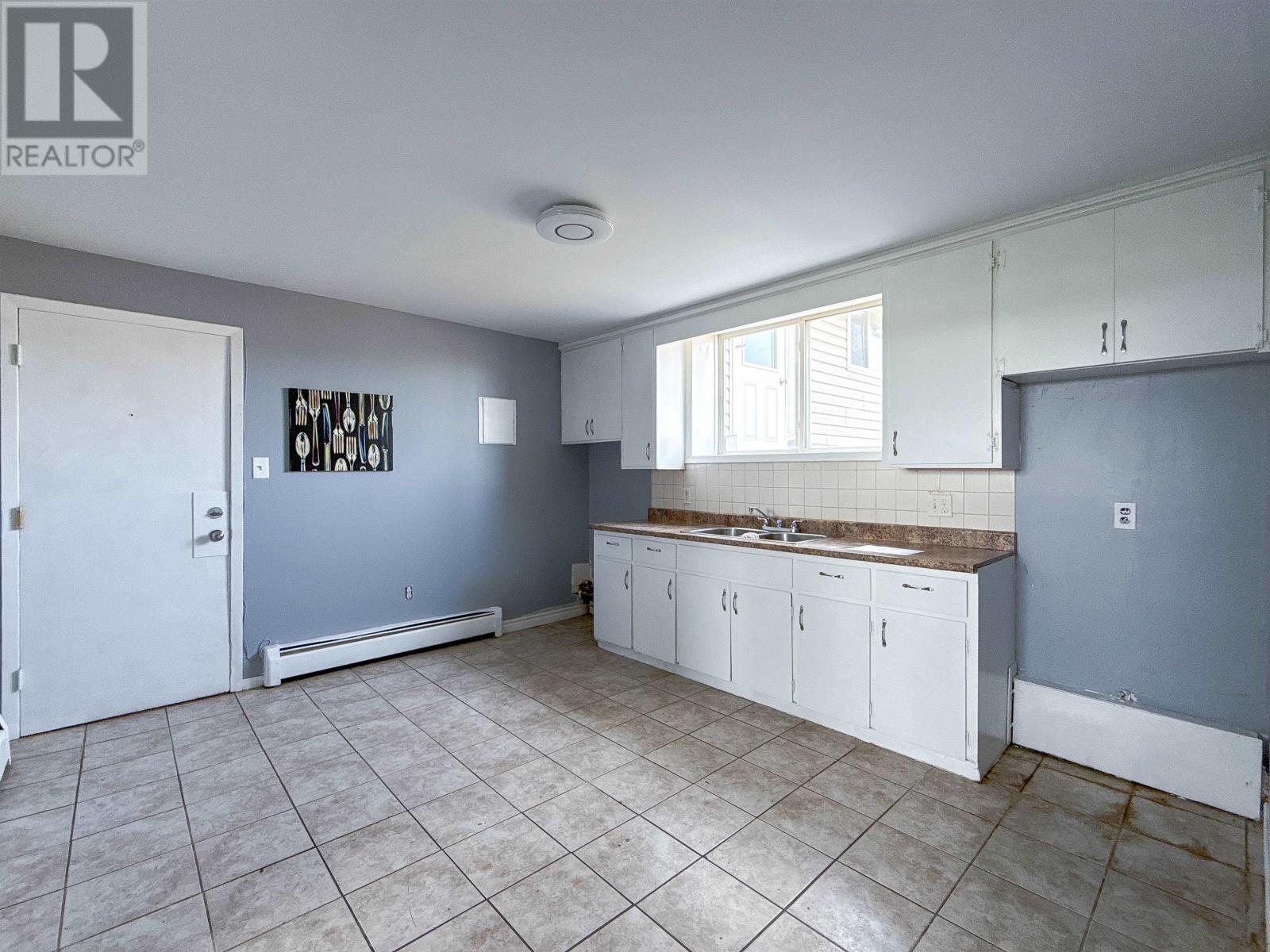78 Main Street, Cornwall, Prince Edward Island  C0A 1H8 - Photo 11 - 202616335