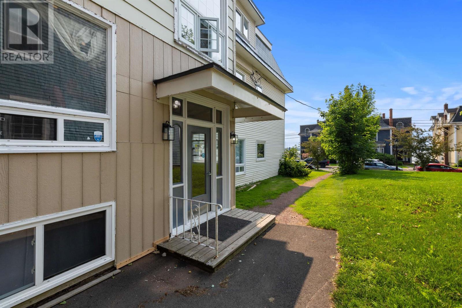 21 Water Street, Charlottetown, Prince Edward Island  C1A 1A2 - Photo 5 - 202616469