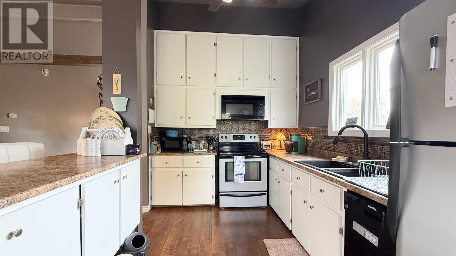 33 Phillips Street, Summerside, Prince Edward Island  C1N 4L2 - Photo 15 - 202616479