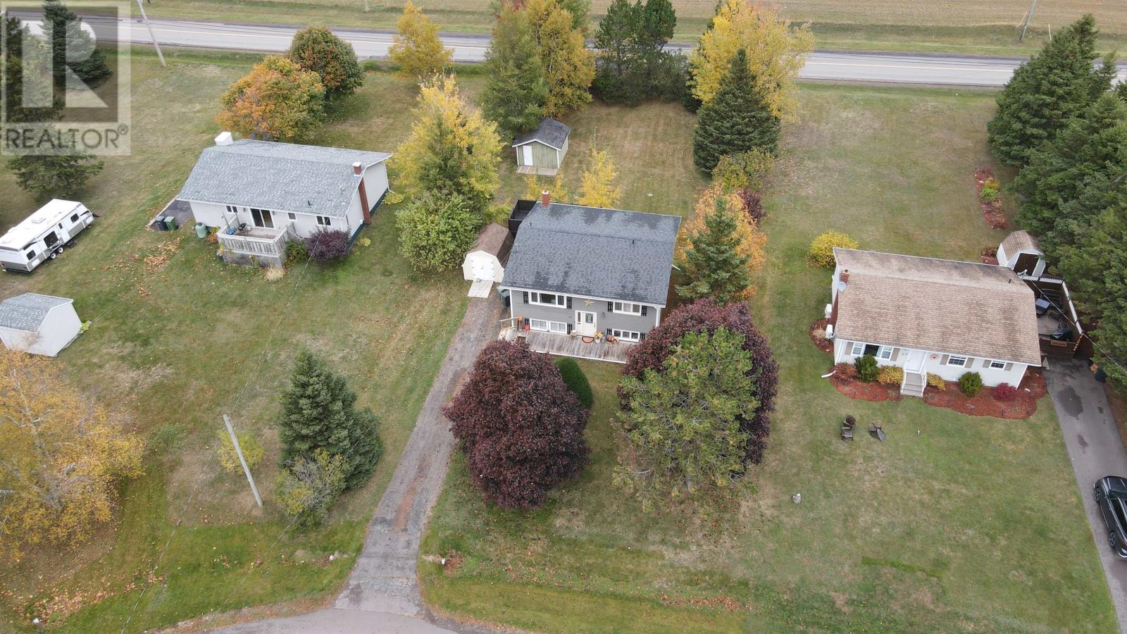 33 Phillips Street, Summerside, Prince Edward Island  C1N 4L2 - Photo 4 - 202616479