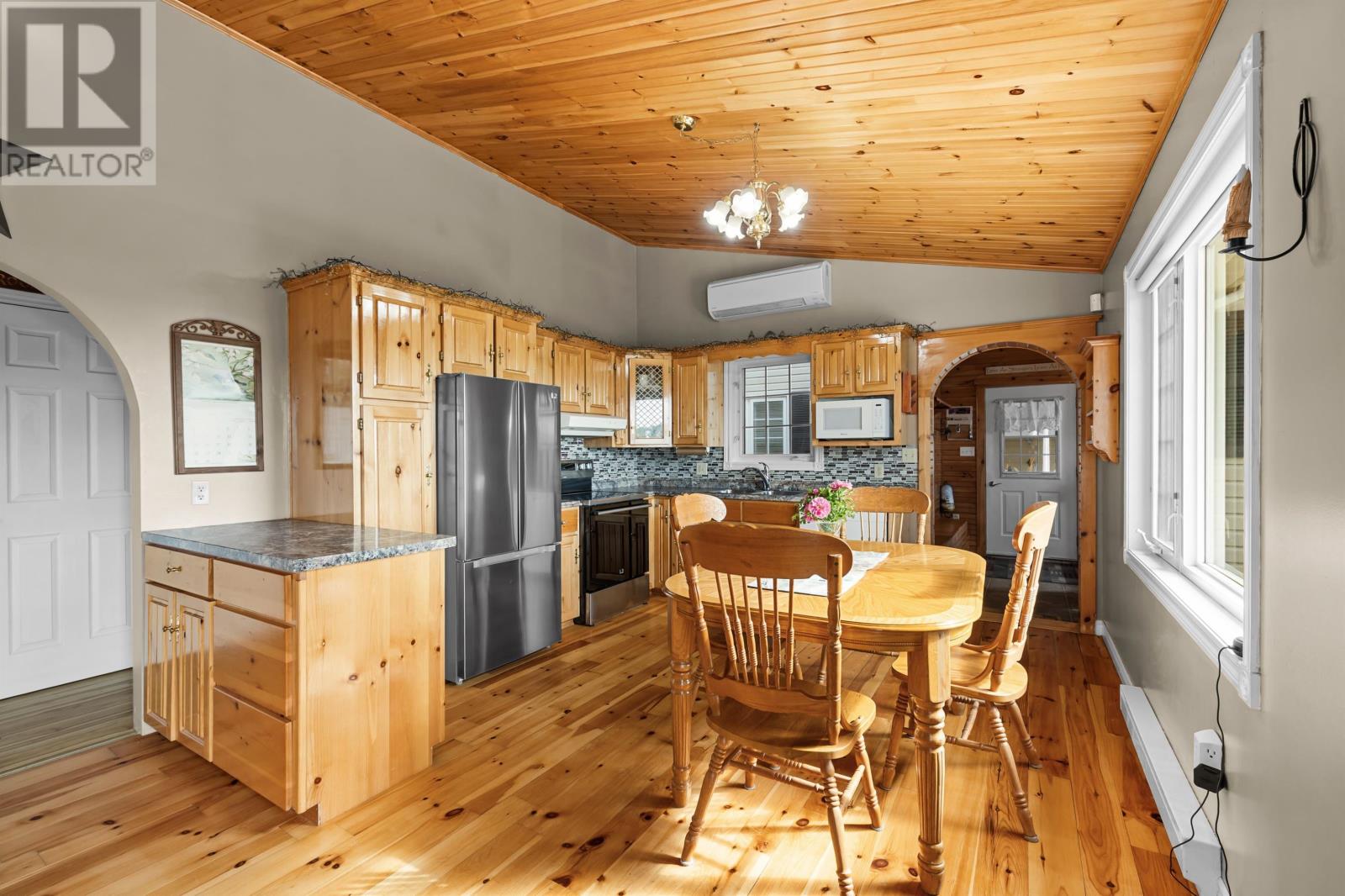 16 Wild Rose Lane, Darnley, Prince Edward Island  C0B 1M0 - Photo 13 - 202616558