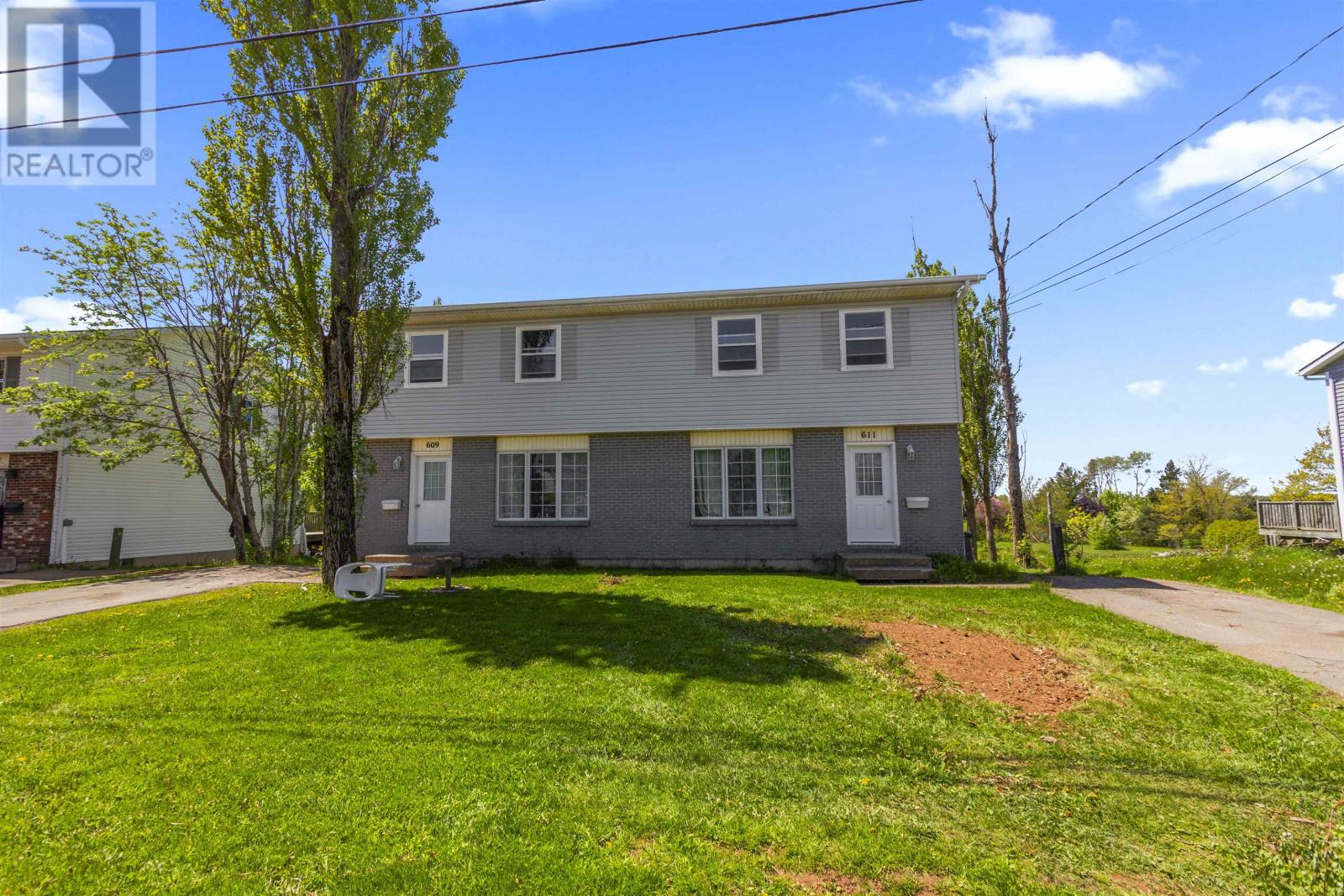 609-611 Queen Street, Charlottetown, Prince Edward Island  C1A 9C8 - Photo 1 - 202616567