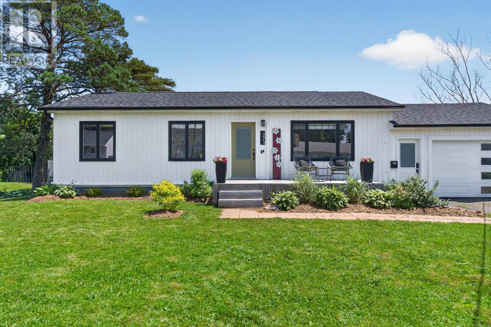 273 Centennial Drive, Summerside, Prince Edward Island  C1N 4M2 - Photo 3 - 202616664