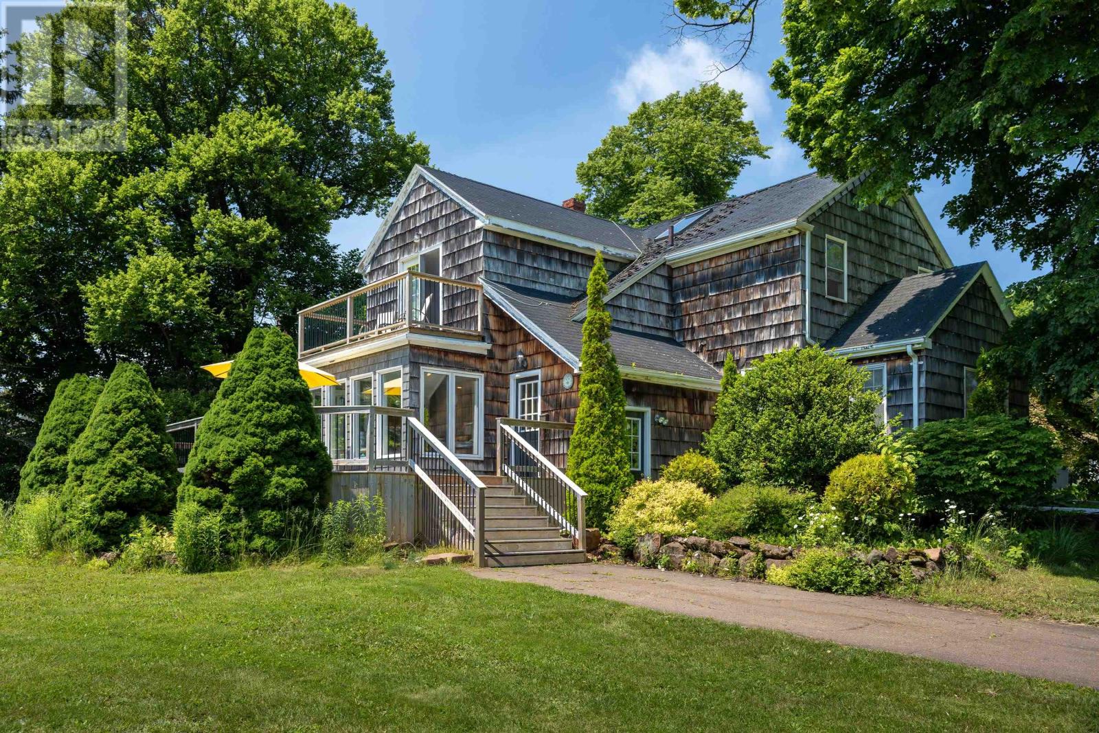 30 Palmers Lane, Parkdale, Prince Edward Island  C1A 5V8 - Photo 1 - 202616713