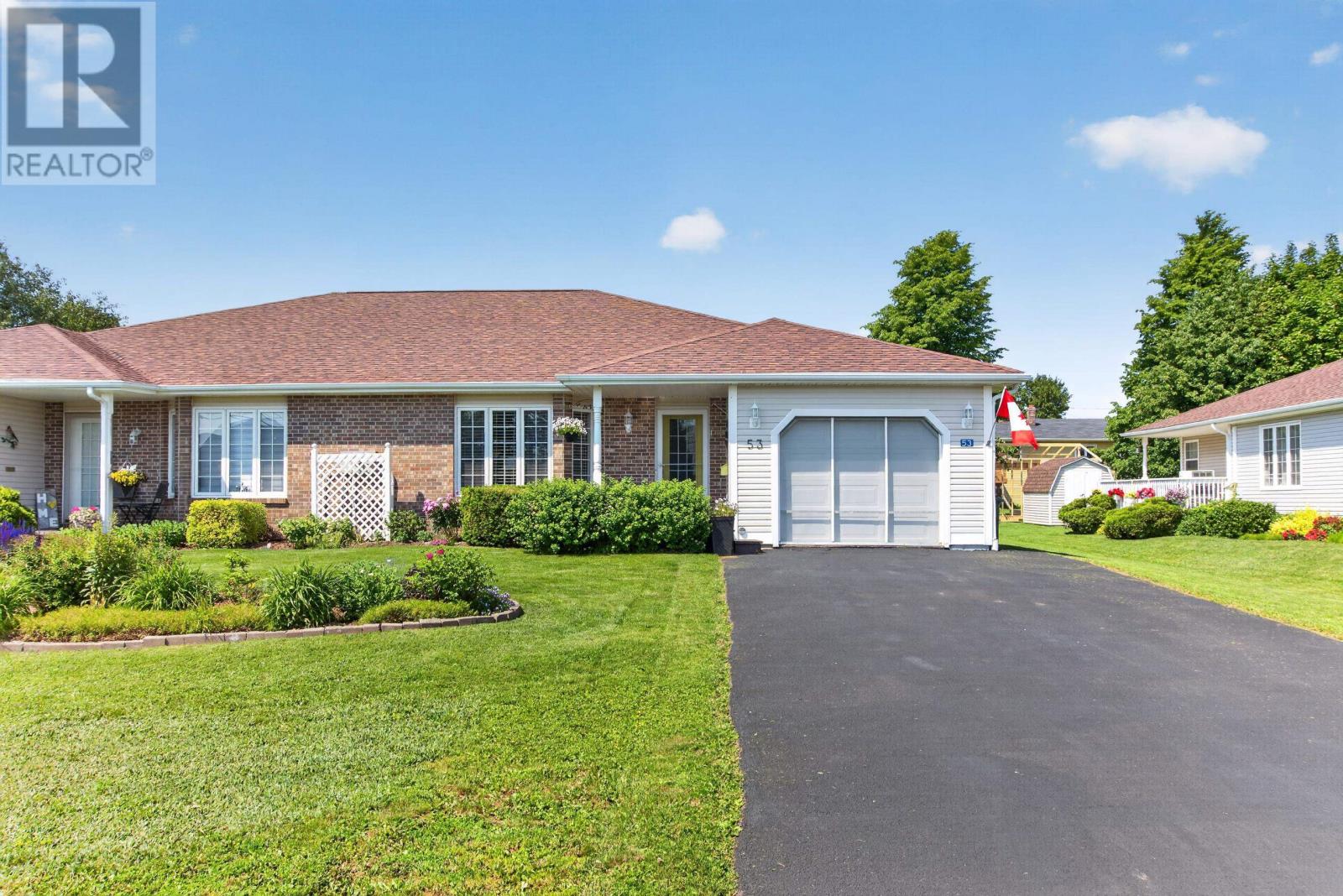 53 Hillside Avenue, Summerside, Prince Edward Island  C1N 6C2 - Photo 1 - 202616715