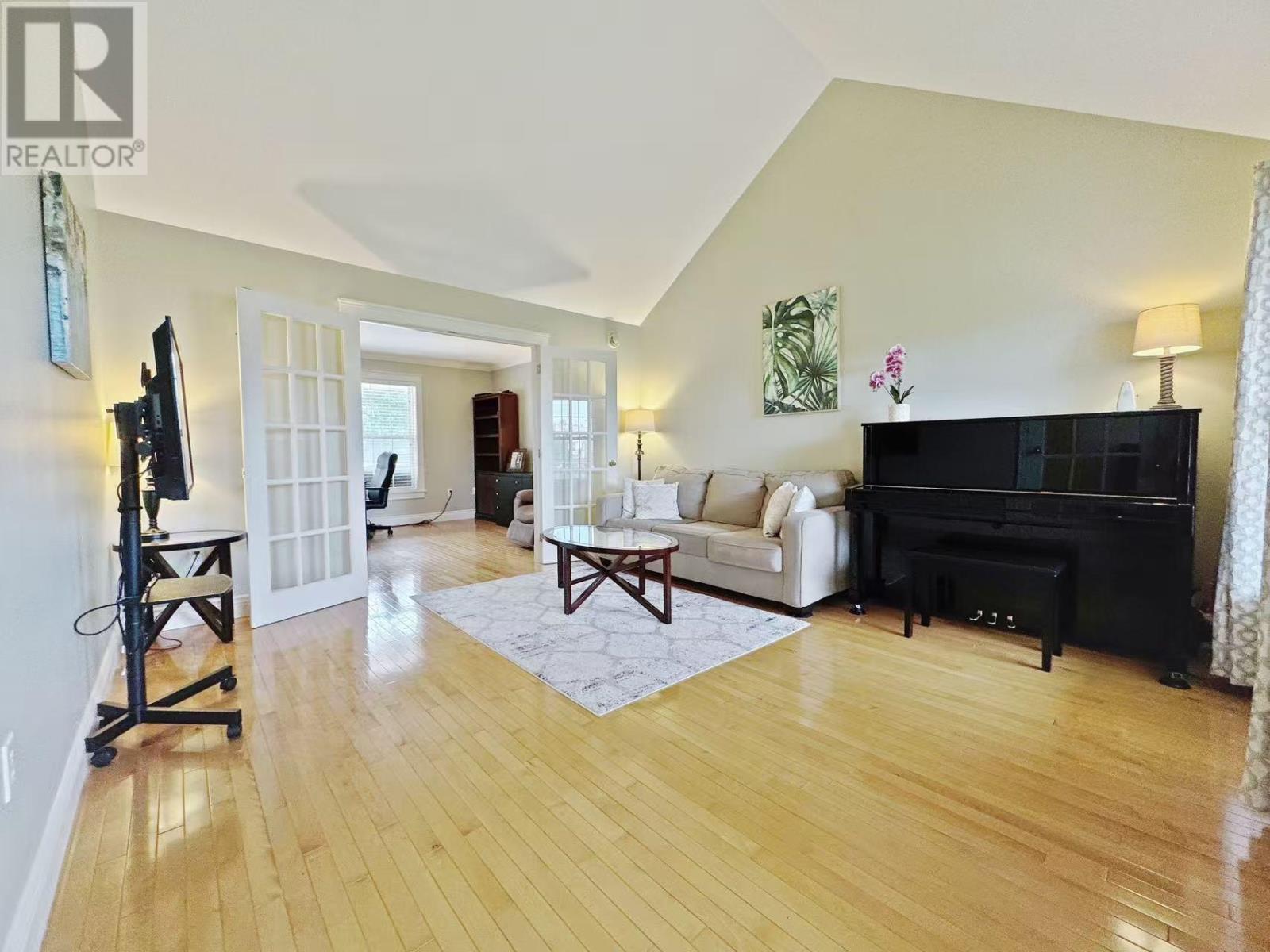 10 Eli Court E, Charlottetown, Prince Edward Island  C1E 2L4 - Photo 4 - 202616786