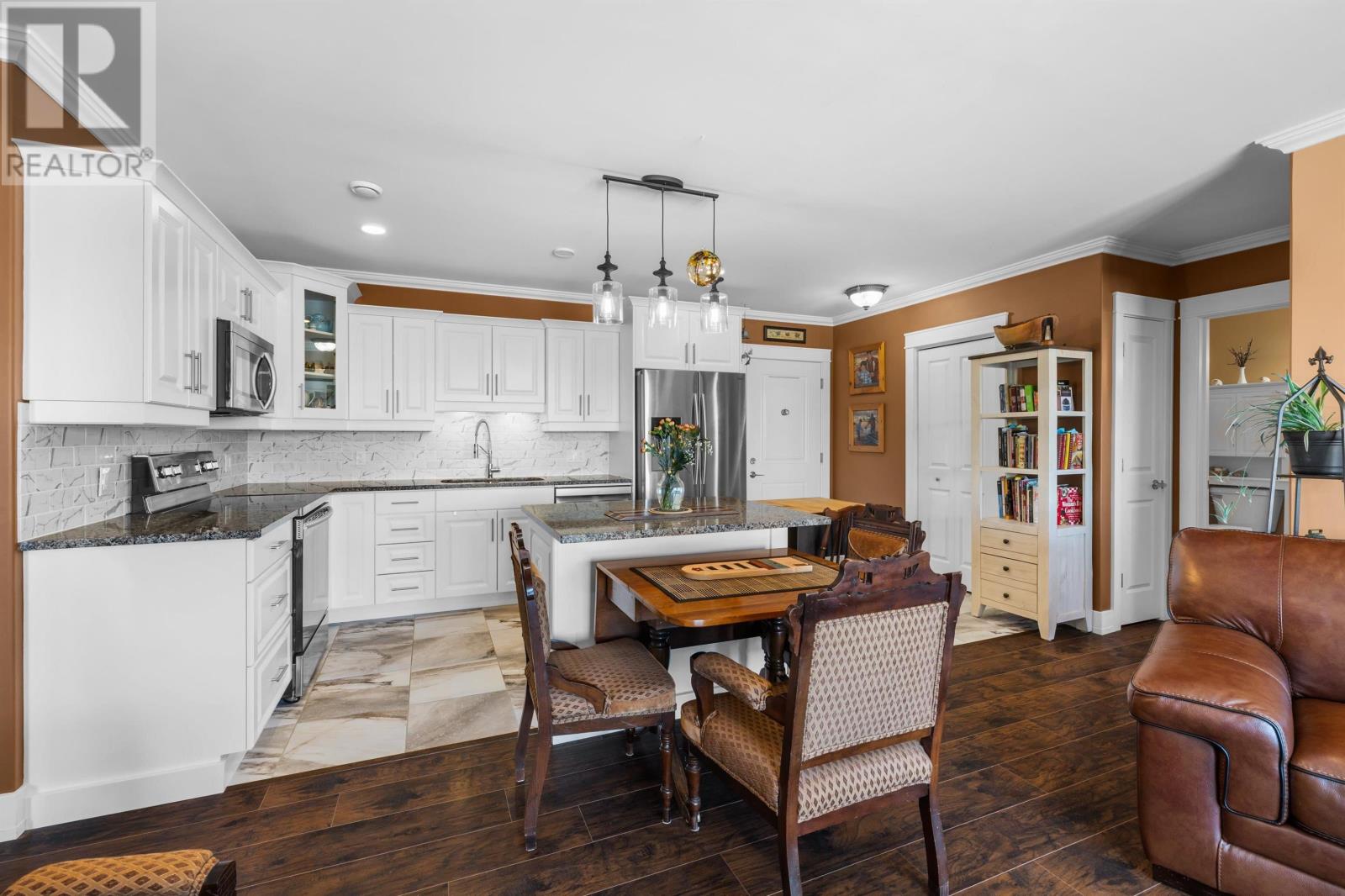 Unit 309 210 Shakespeare Drive, Stratford, Prince Edward Island  C1B 4B7 - Photo 4 - 202616806