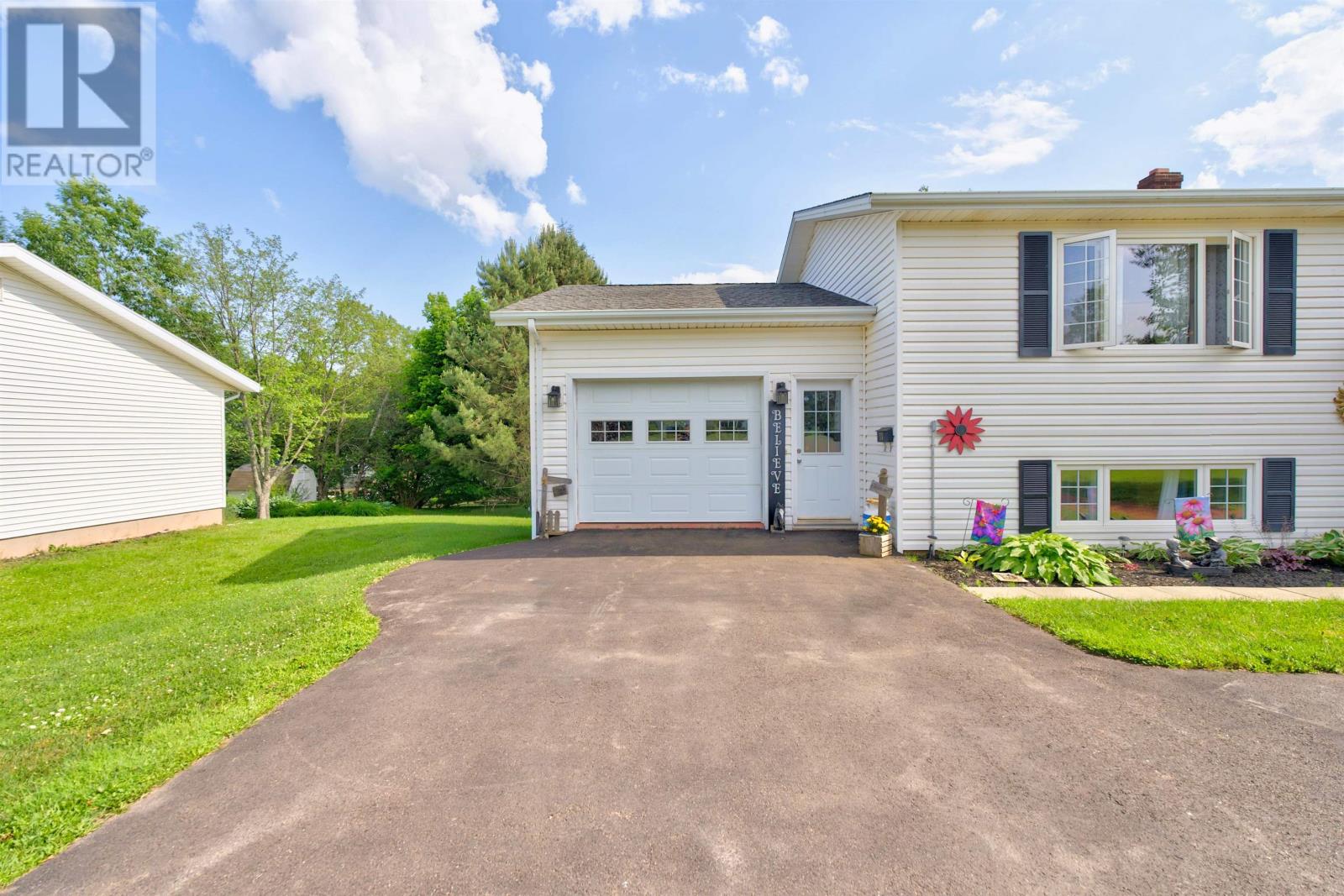 17 Centennial Drive, Kensington, Prince Edward Island  C0B 1M0 - Photo 6 - 202616946