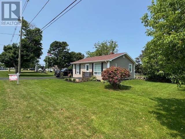14 East Drive, Summerside, Prince Edward Island  C1N 4E4 - Photo 2 - 202616960
