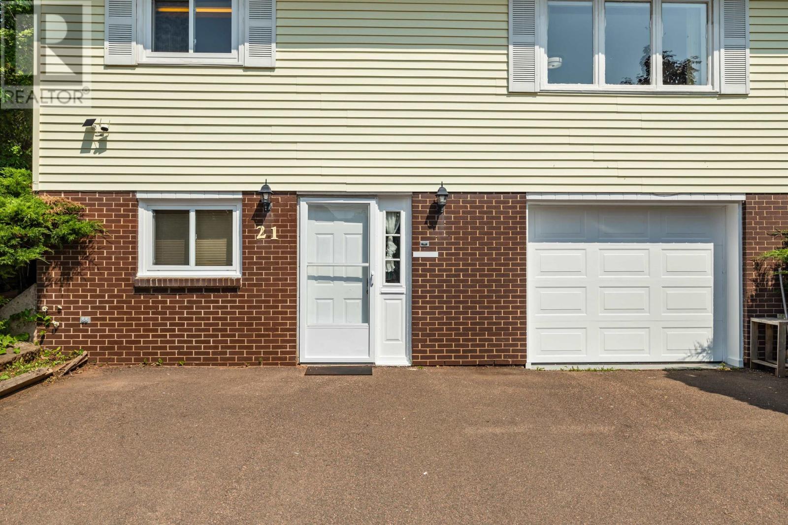 21 Kirkwood Drive, Charlottetown, Prince Edward Island  C1A 2T4 - Photo 2 - 202617030