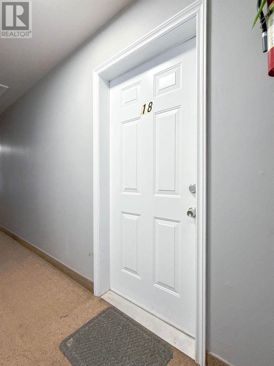 18 33 Glen Stewart Drive, Stratford, Prince Edward Island  C1A 1A0 - Photo 2 - 202617246