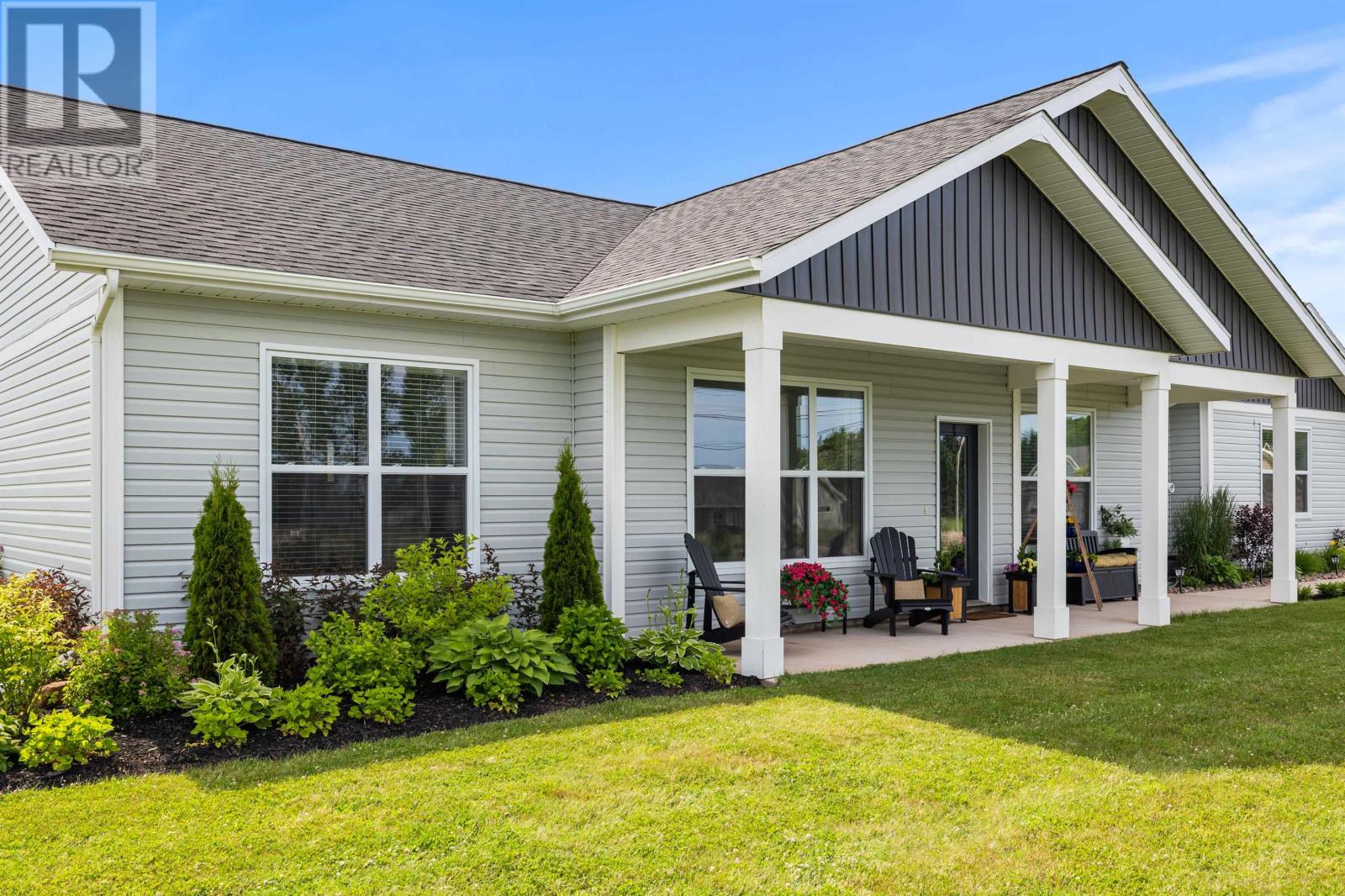 348 Shady Acres, Brackley, Prince Edward Island  C1E 2X4 - Photo 3 - 202617303