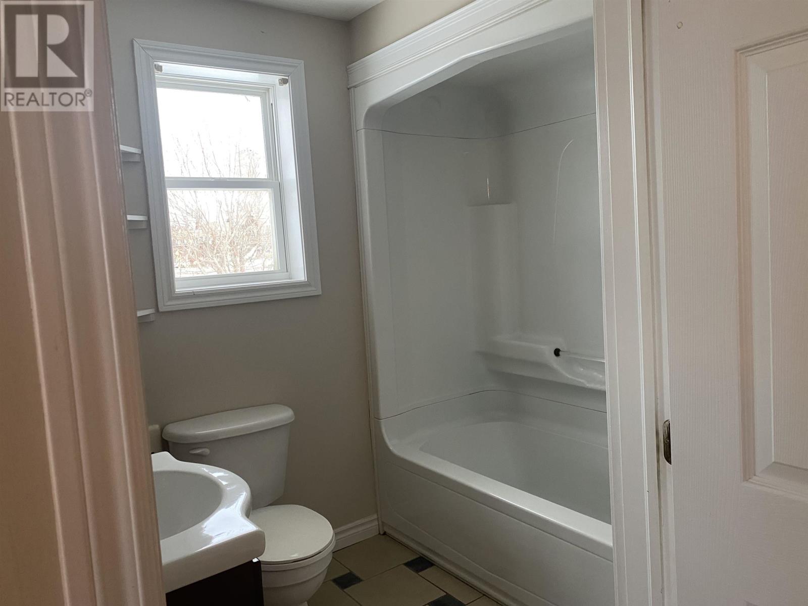 17 Brockville Street, Summerside, Prince Edward Island  C1N 2S2 - Photo 9 - 202617305