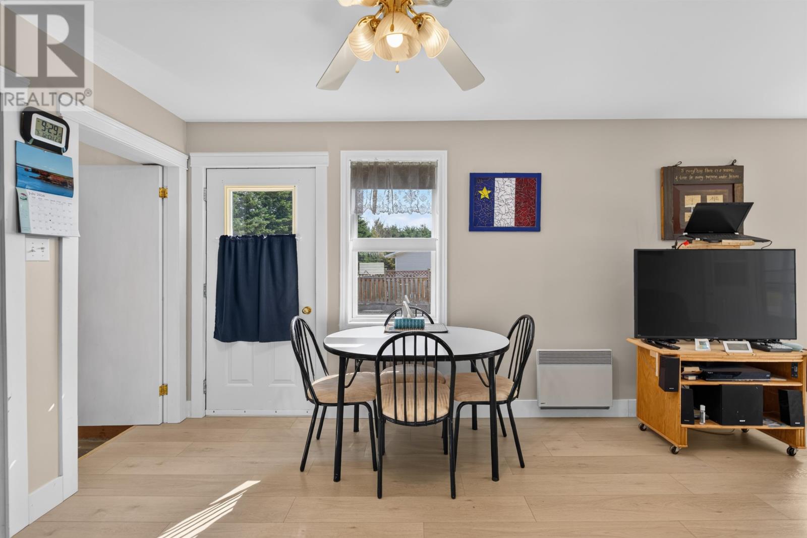 830 Main Street, Cornwall, Prince Edward Island  C0A 1H0 - Photo 16 - 202617381