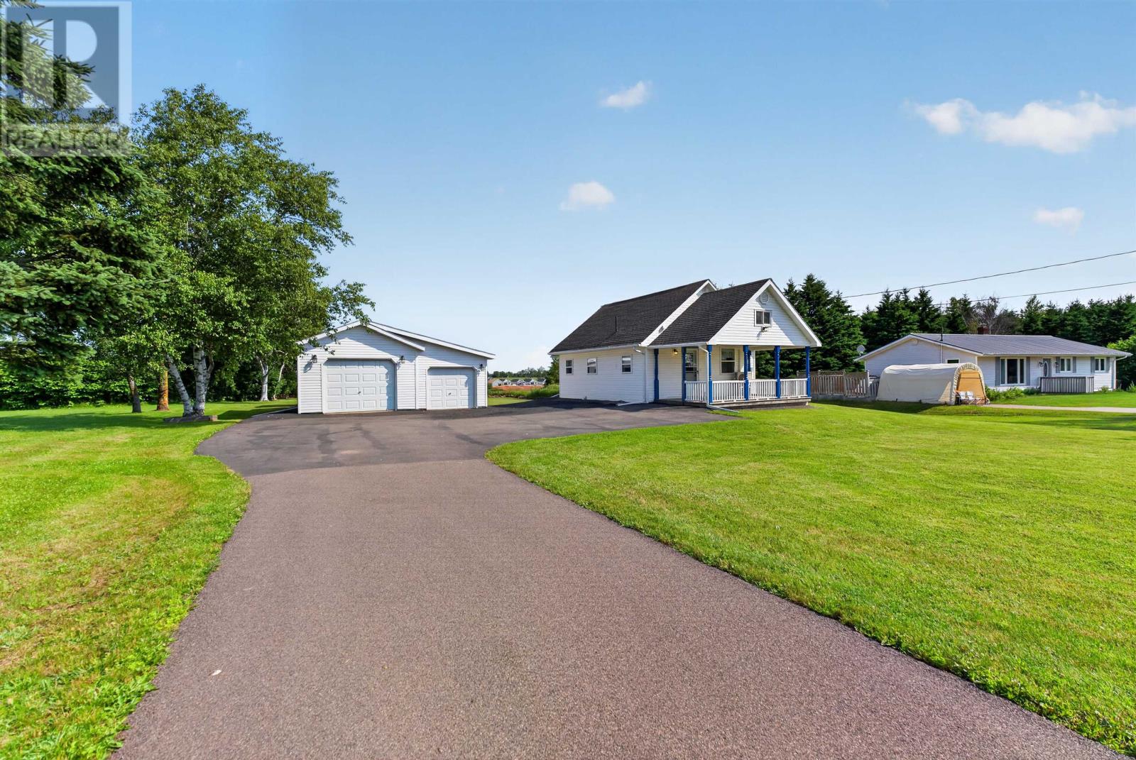 830 Main Street, Cornwall, Prince Edward Island  C0A 1H0 - Photo 2 - 202617381