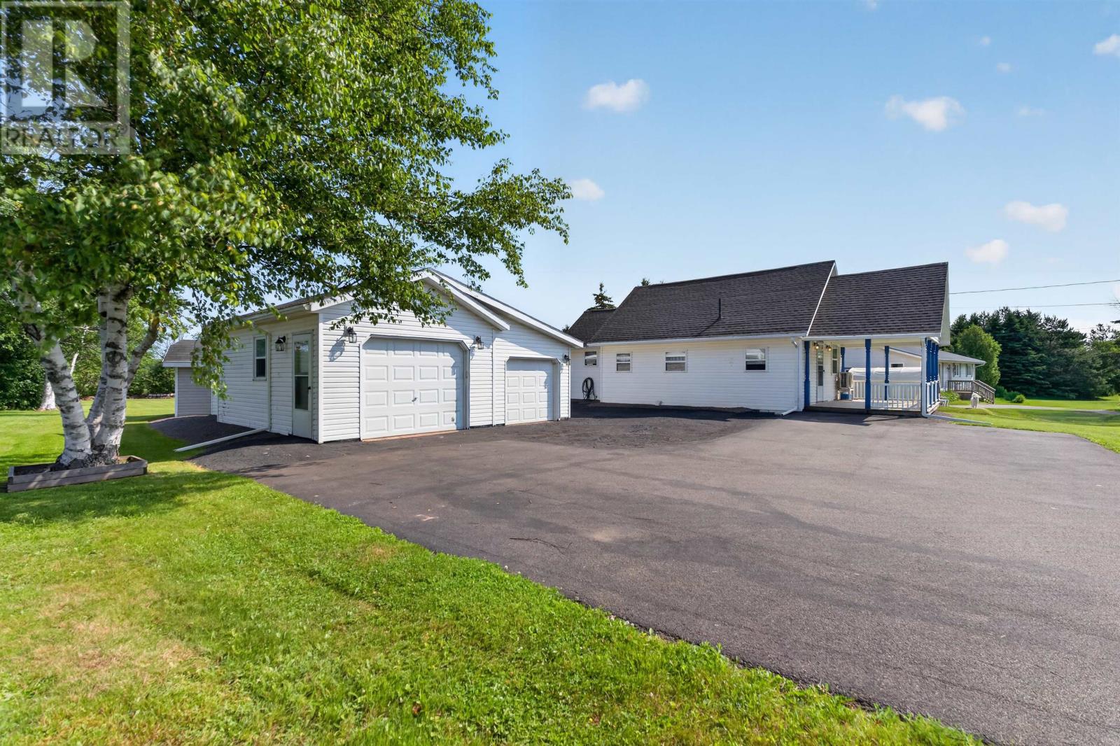 830 Main Street, Cornwall, Prince Edward Island  C0A 1H0 - Photo 38 - 202617381