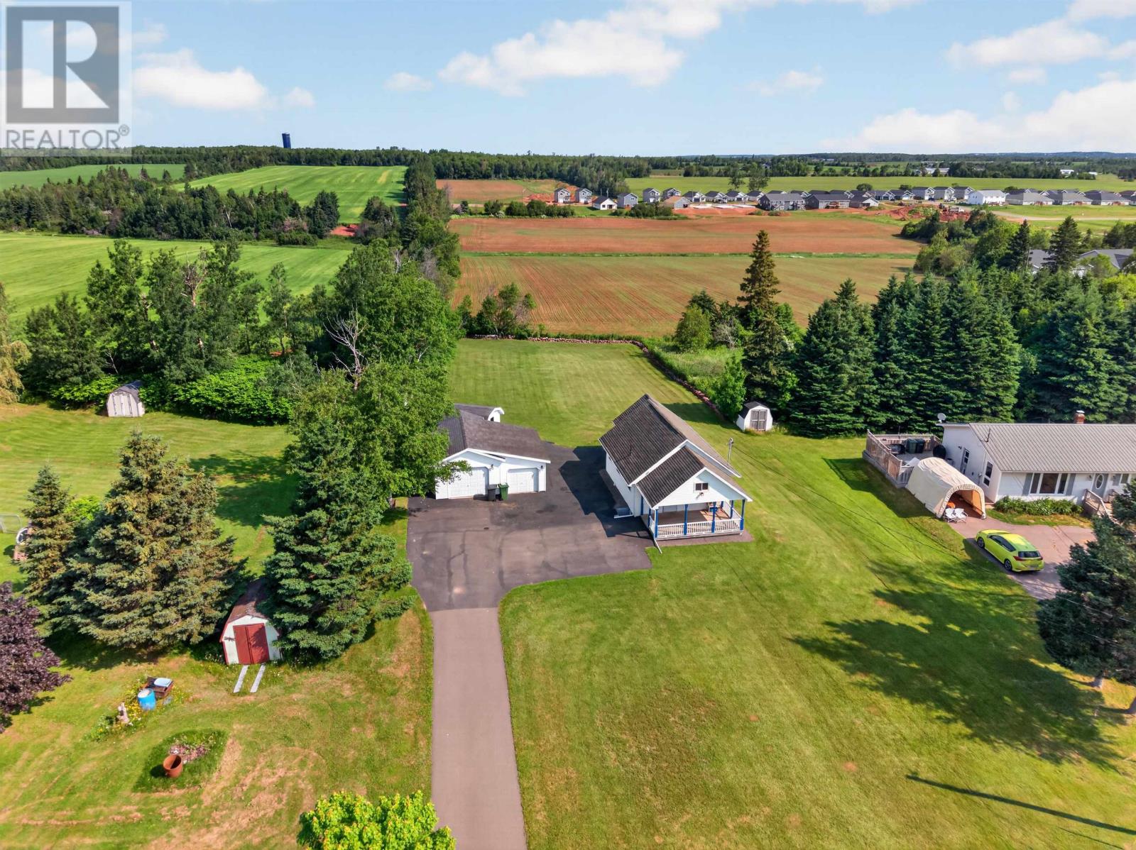 830 Main Street, Cornwall, Prince Edward Island  C0A 1H0 - Photo 4 - 202617381