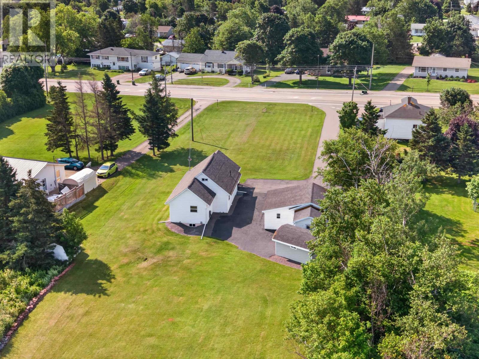 830 Main Street, Cornwall, Prince Edward Island  C0A 1H0 - Photo 50 - 202617381
