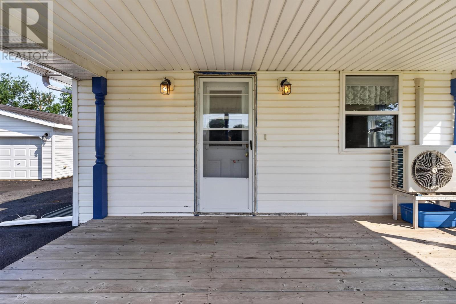 830 Main Street, Cornwall, Prince Edward Island  C0A 1H0 - Photo 7 - 202617381