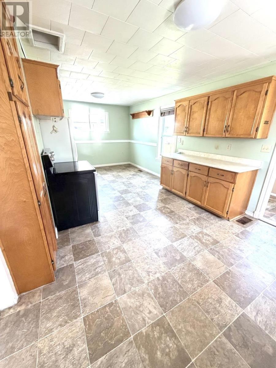 479 Sheen Street, Summerside, Prince Edward Island  C1N 1N8 - Photo 6 - 202617489