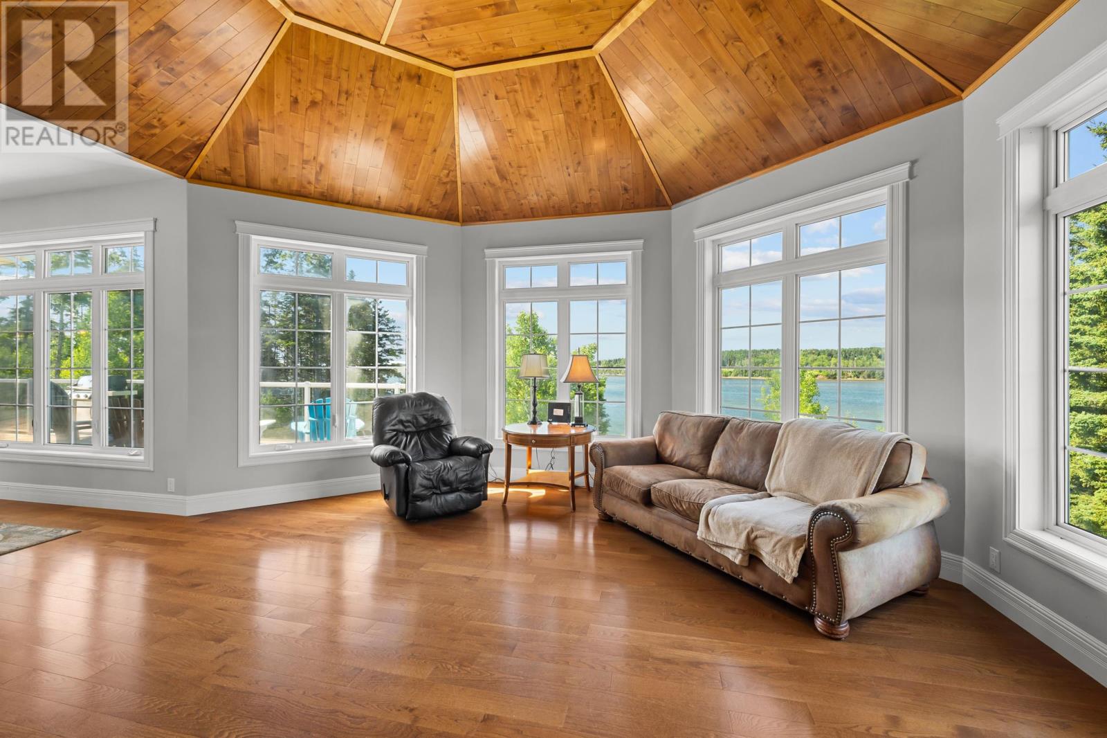 40 Sunset Drive, Souris, Prince Edward Island  C0A 2B0 - Photo 13 - 202617584
