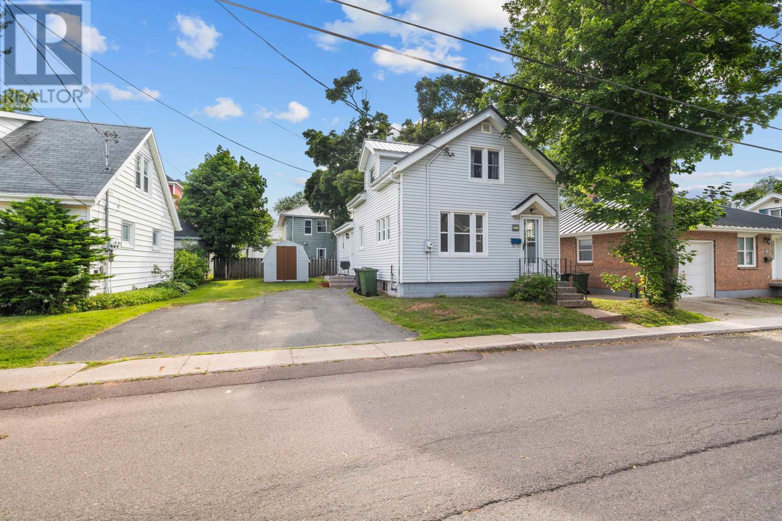 63 Orlebar Street, Charlottetown, Prince Edward Island  C1A 4X5 - Photo 1 - 202617728