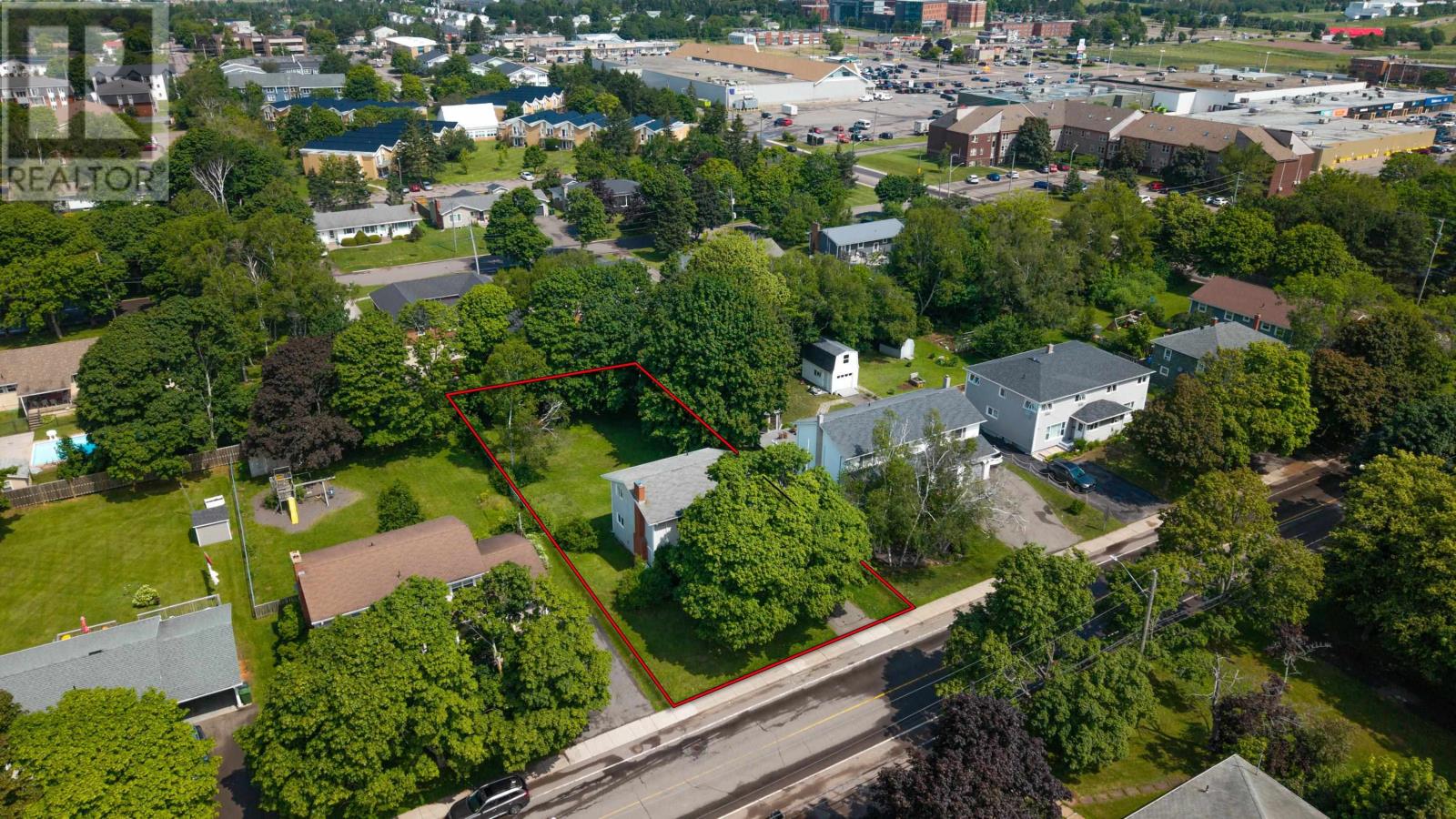 131 Nassau Street, Charlottetown, Prince Edward Island  C1A 2W8 - Photo 3 - 202617863
