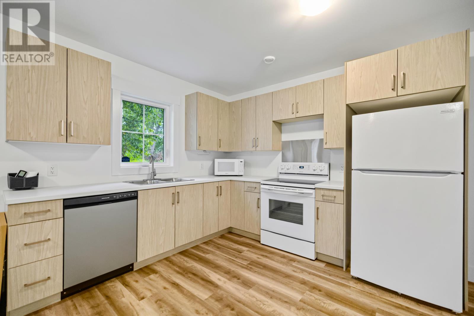74 England Circle, Charlottetown, Prince Edward Island  C1E 1W9 - Photo 36 - 202617866
